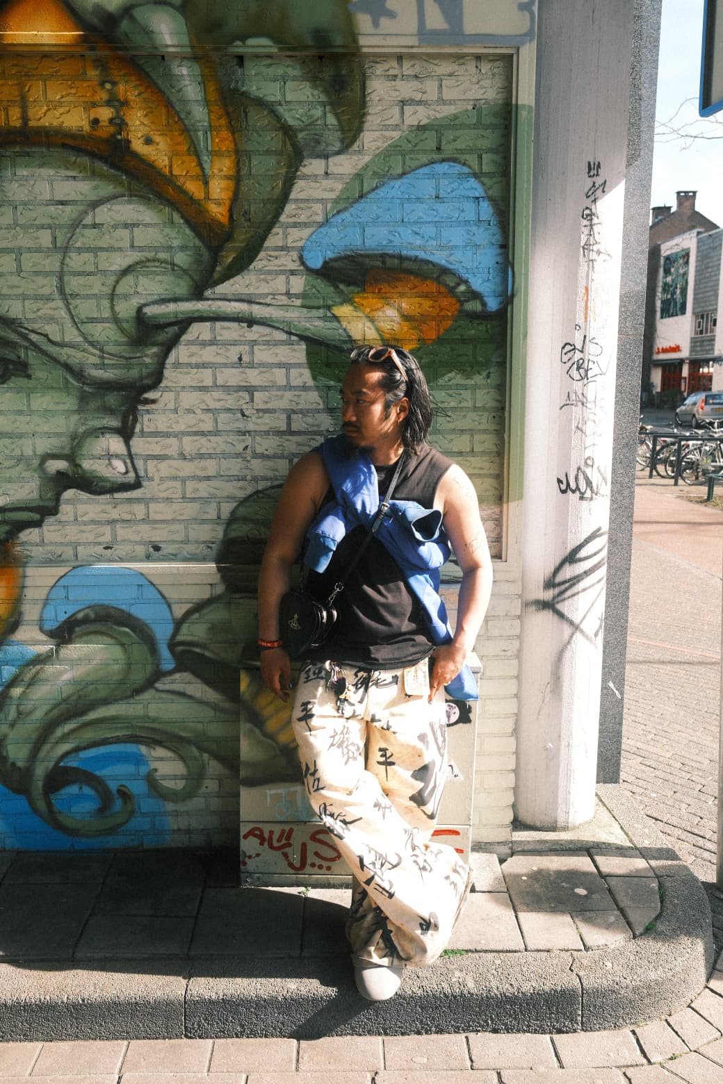 DUKEZ kanji streetwear graffiti leaning